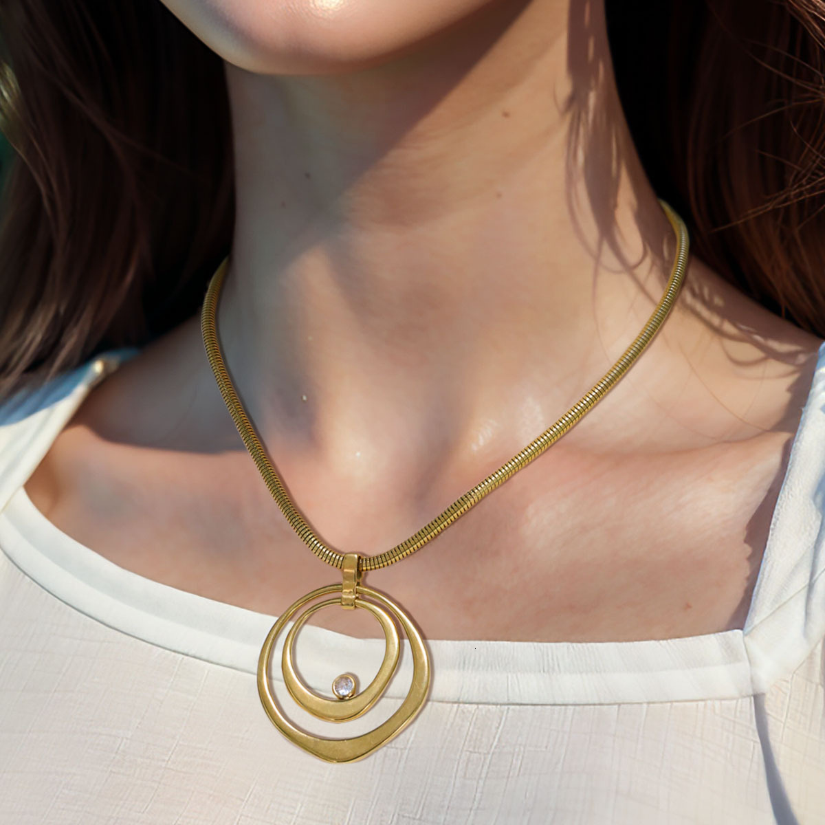 Free Shipping Designer Luxury Jewelry Electroplated 18K Gold Double Round Earrings With Diamond Inlay Geometric Pendant Necklace For Women's Fash