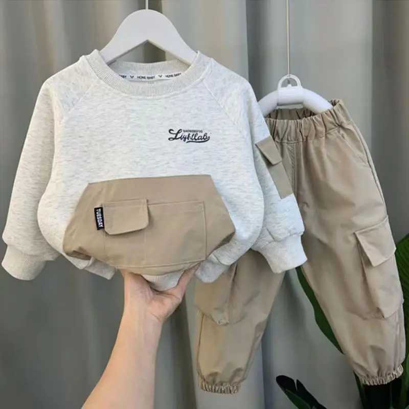 Boys Spring and Autumn Sweater Set 23 New Fashionable Boys Clothing Childrens Network Red Cool Handsome Workwear Two Piece Set Z250811