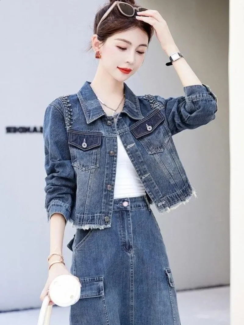Female Jeans Coats Crop Black Small Diamonds Short with Rhinestones Sequin Studded Womens Denim Jackets Streetwear Original 250804