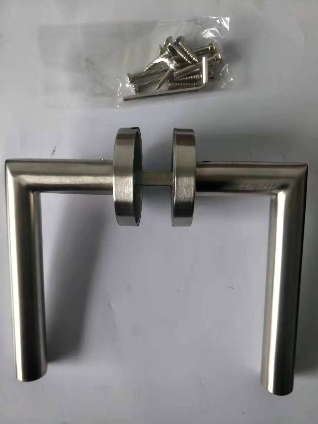 Gaanized, 40/55 Brass Lever Key Padlock, Affordable, High Quality, Residential Door.