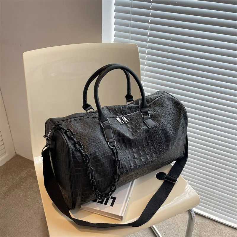 European / American Fashion Crocodile Pattern Embossed Large Capacity Portable Sports Travel Single Shoulder Crossbody Bag Trend Z250811