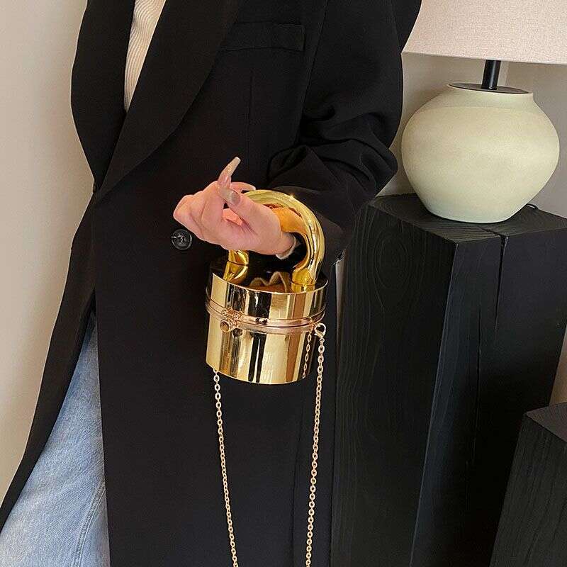 2024 New Women's Bag European and American Fashion Ins Style High-Value Mini Pocket Red Envelope