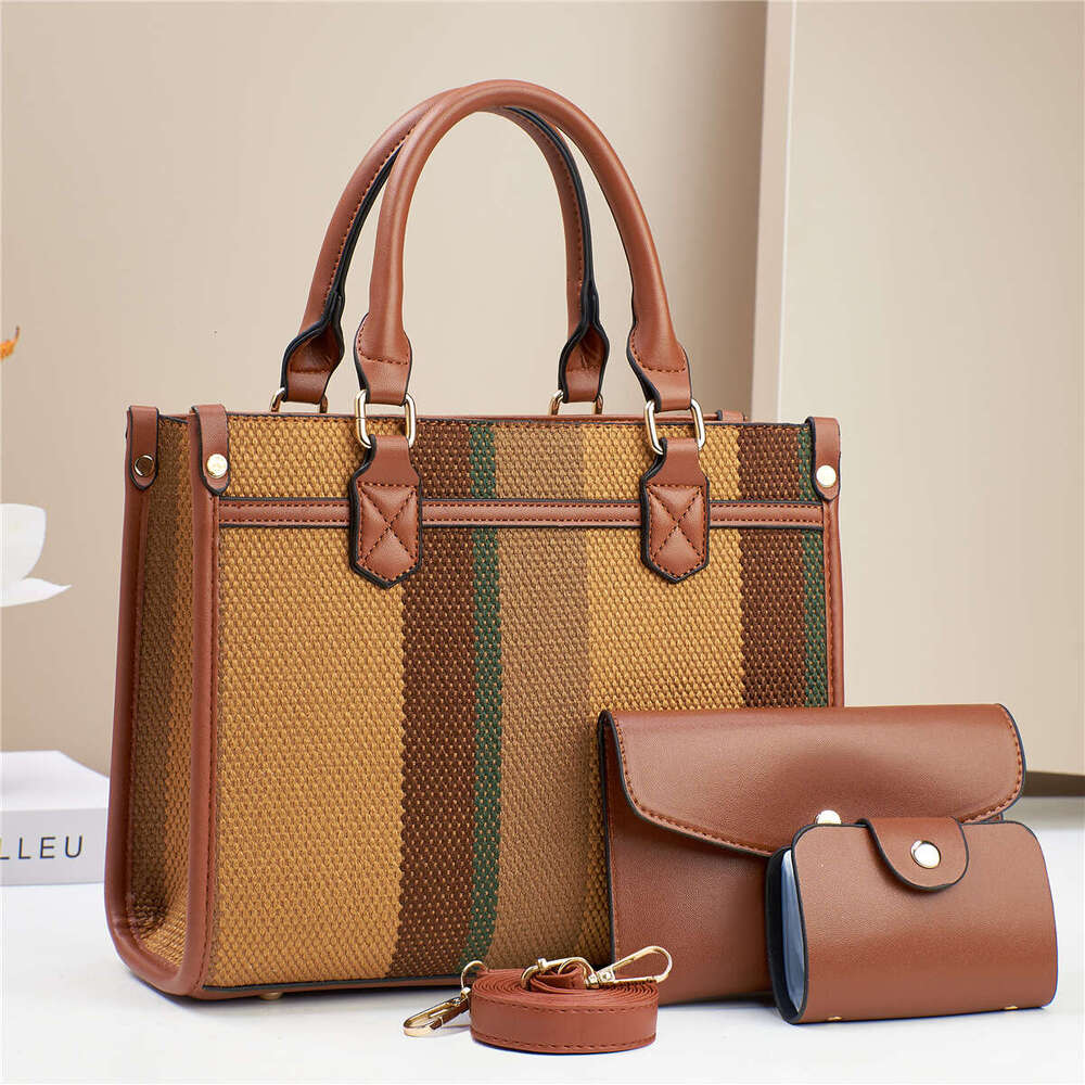 dhessentials 2024 Versatile Spring Large New Single Shoulder Crossbody Bag Handheld Women's Three-Piece Set