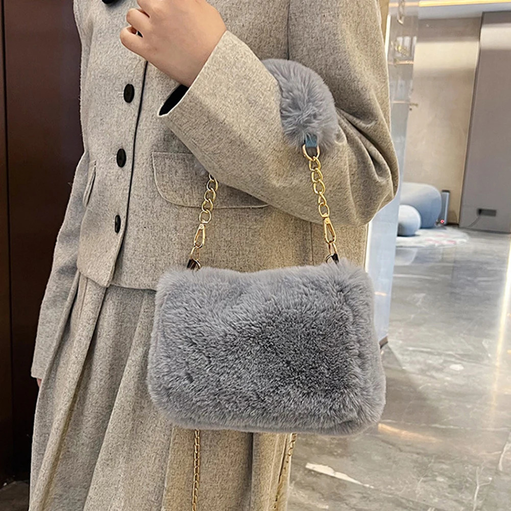 Women Faux Fur Tote Bag Casual Plush Handbag Versatile Fluffy Shoulder Soft Cute Fall Winter Female Purse 250811