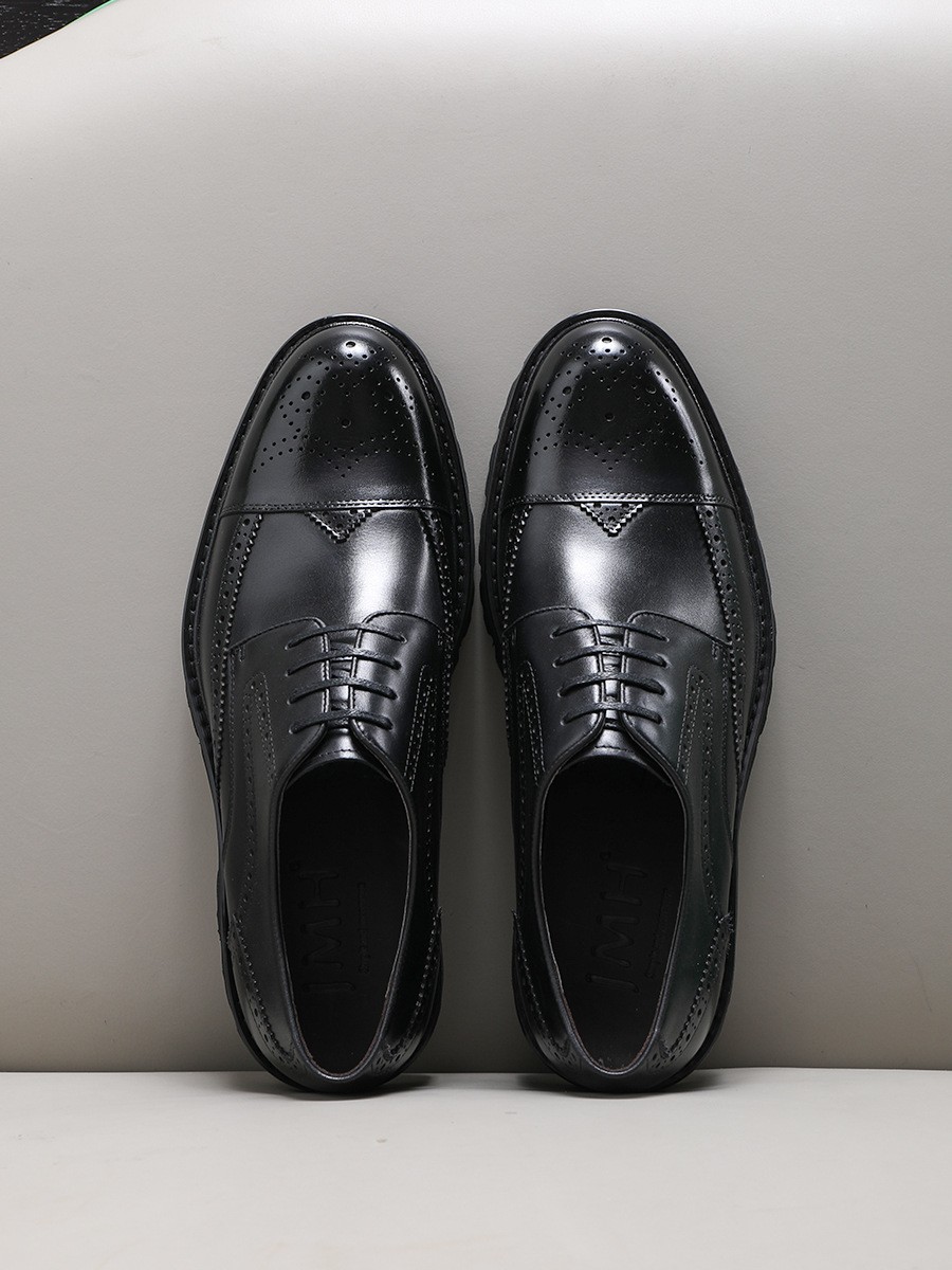 Elevated Stiletto Soles Male Casual Leather Boots Featuring Intricate Carving