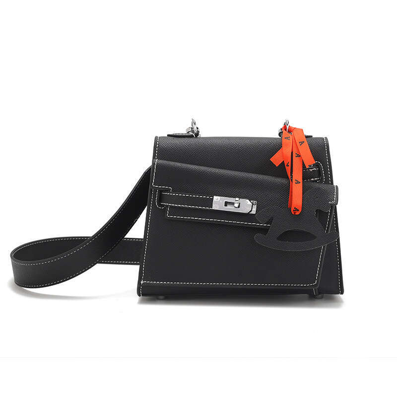 2025 Spring Fashion New Commuter Versatile Niche Design Handbag with Elevated Feel Single Shoulder Crossbody Small Square Bag