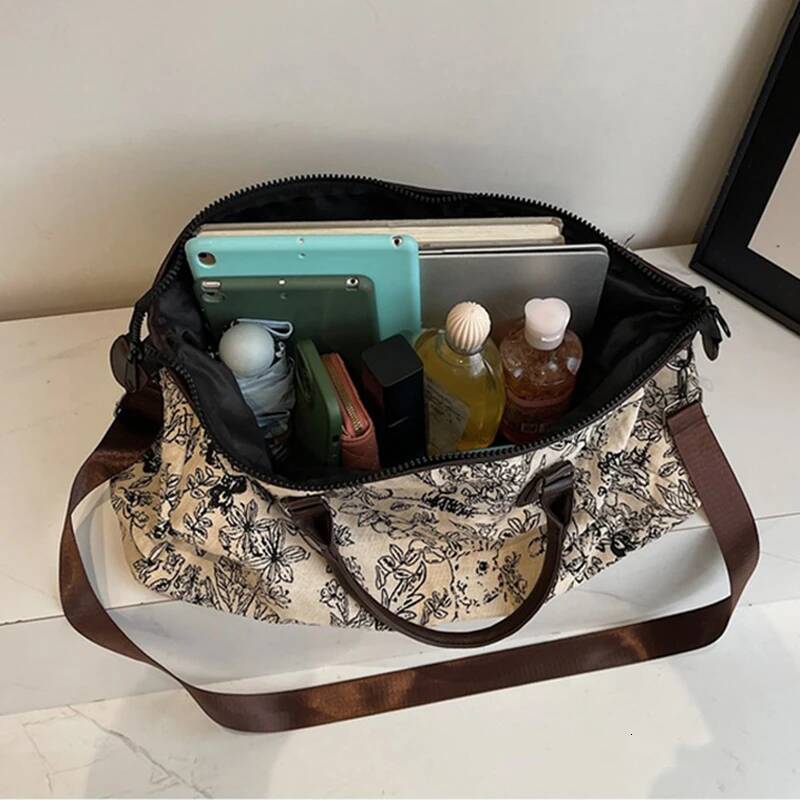 2025 Free Shipping New Women's Designer Travel Bag, Women's Fitness Carry On Luggage Bag, Outdoor Hiking Shopping Handbag, Retro Backpack