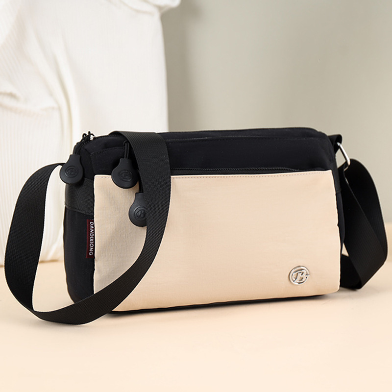 Casual Lightweight Nylon Pillow for Women 2025 New Simple Multi-Compartment Large Capacity Single Shoulder Crossbody Bag ddmymoon
