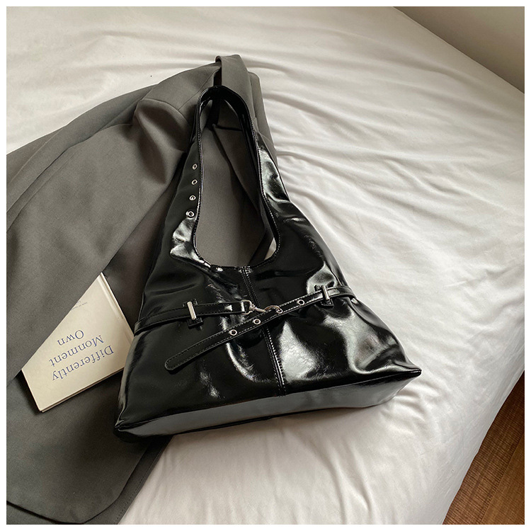 2025 Autumn New Women's Shoulder Bag Korean Fashion Women's Handbag Casual Large Capacity Retro Personalized Bag Women's Crossbody Bag 