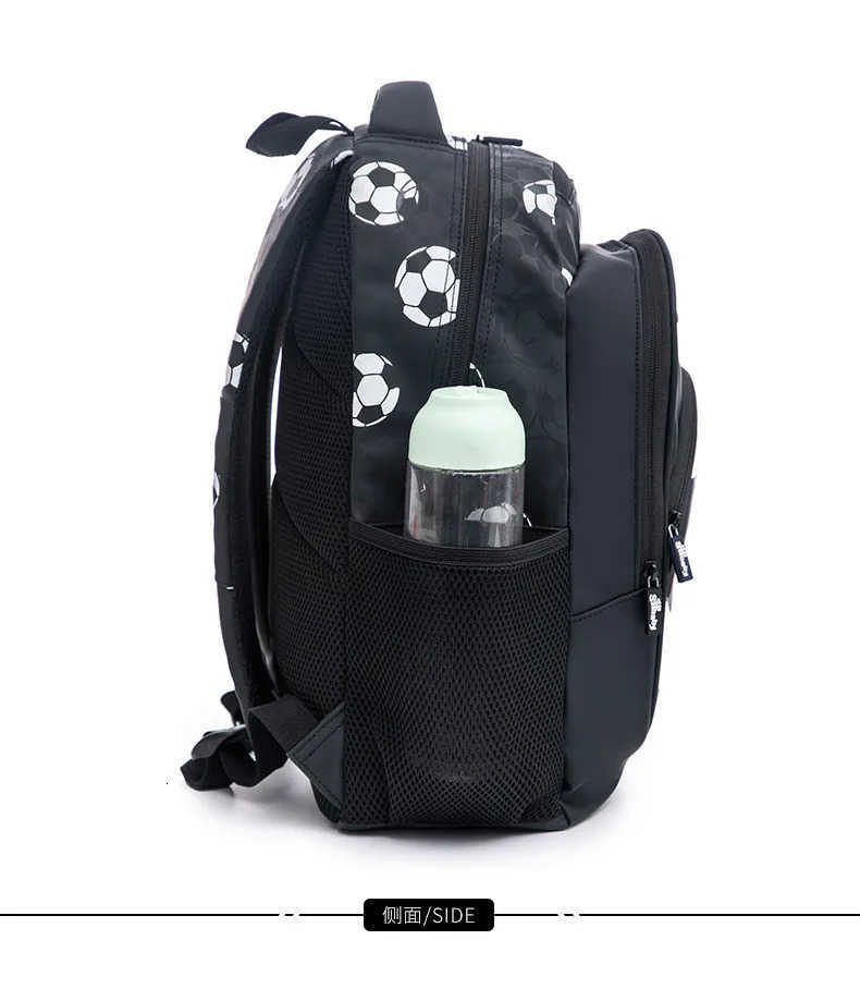 Fashion New Student Backpacks for 1st to 3rd Grade Boys Large Capacity Schoolbags Waterproof Lightweight Football Backpacks T250811