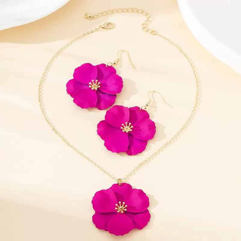 Fashionable petal handmade earrings and necklace set with colorful floral accessories