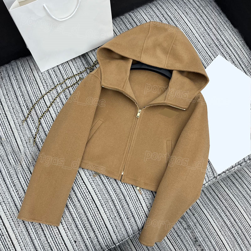 Luxury Women Woolen Jacket Designer Long Sleeve Zipper Jackets Brand Autumn Spring Elegant Birthday Street Style Outwear Coat