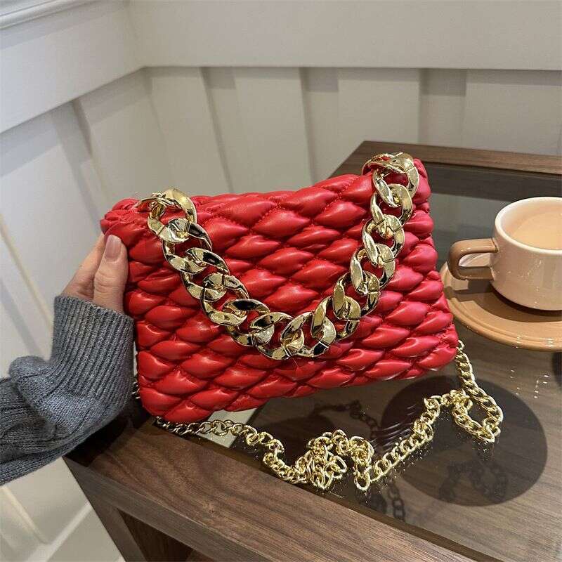 designer leisure Women's trend personality simple pleated shoulder women's fashionable texture thick chain crossbody envelope bag