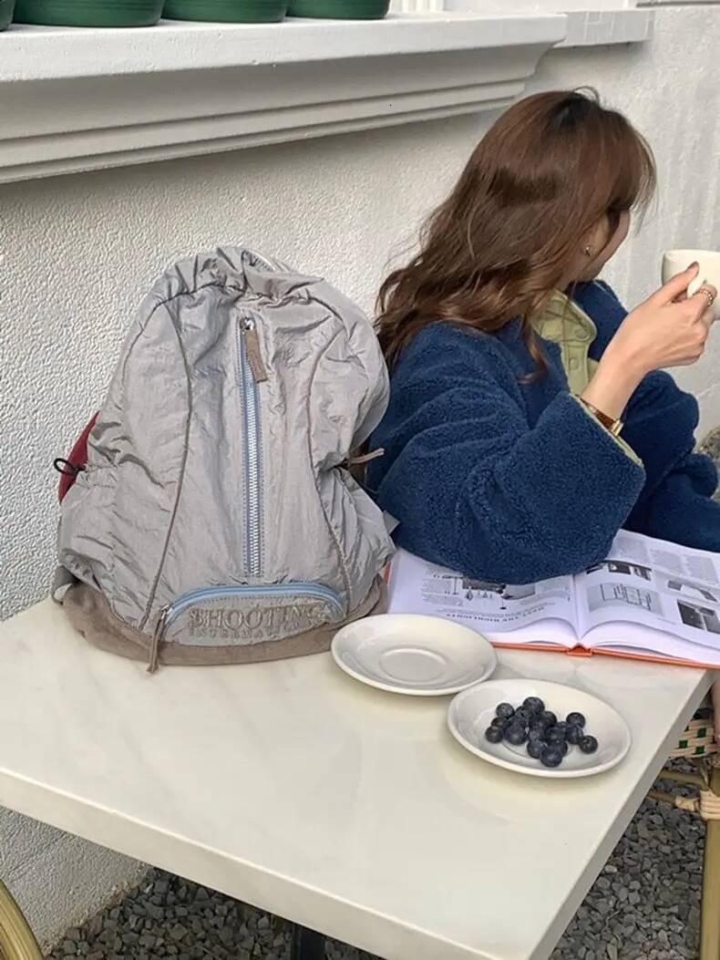 Large Capacity Shoulder Student Schoolbag New Leisure Fashion Women Waterproof Nylon Backpack Travel Bag high-quality