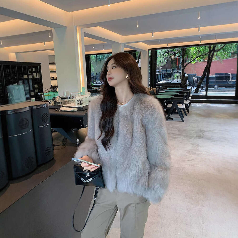 Winter new artificial fox women's slim fit short belly fur coat with youthful style