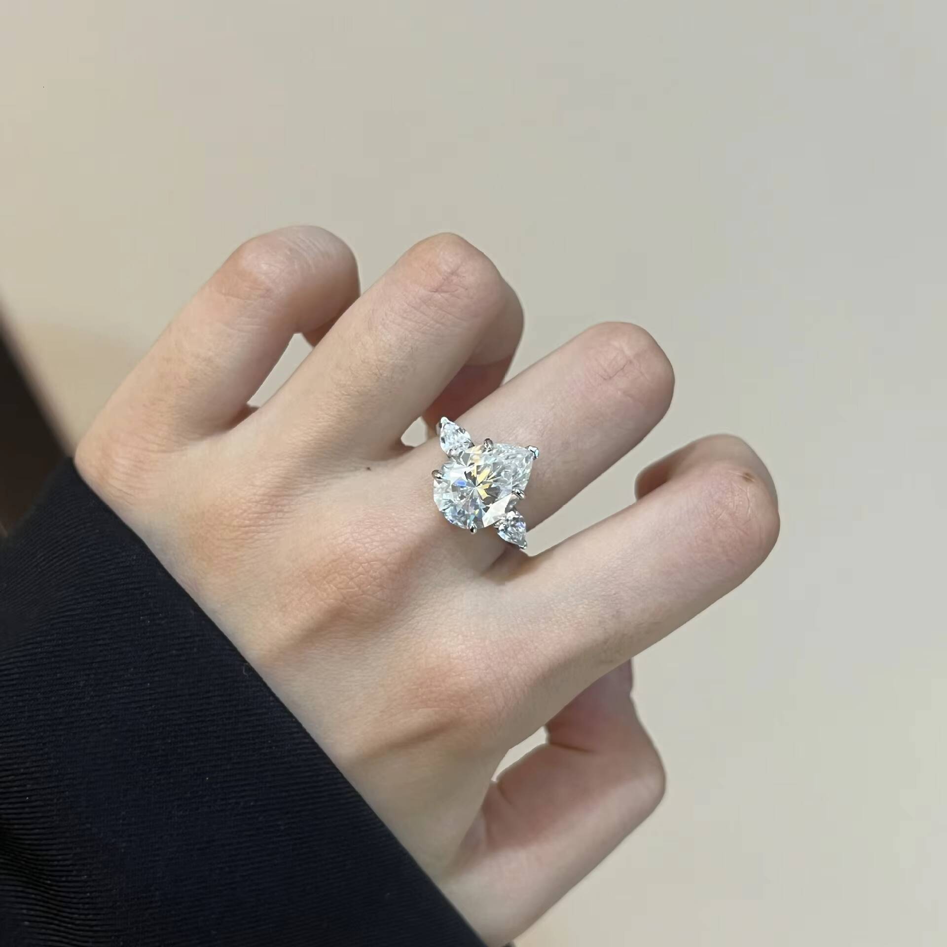 XH Moissanite S925 Silver Drop Pear Shape White Colorful European American Cross-Border Diamond Ring