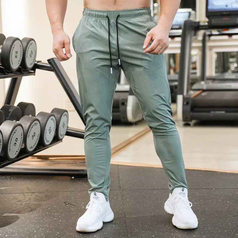Ice Silk Sweatpants Mens Summer Ultra-thin Cooling Dry Fit Sports Pants Running Breathable Trousers Casual Fitness Leg 250811
