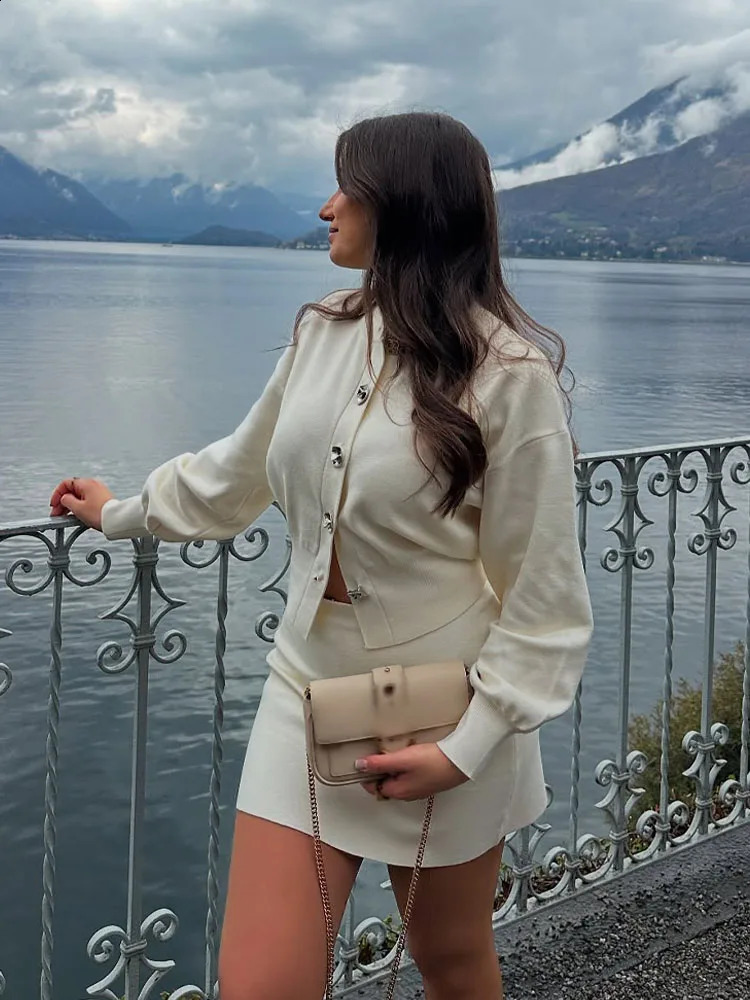 TRAFZA Womens Slim Fit 2 Piece Set Retro Black Knitted Sweater Jacket Fashion High Waist Womens Casual Mini Skirt Streetwear 250811