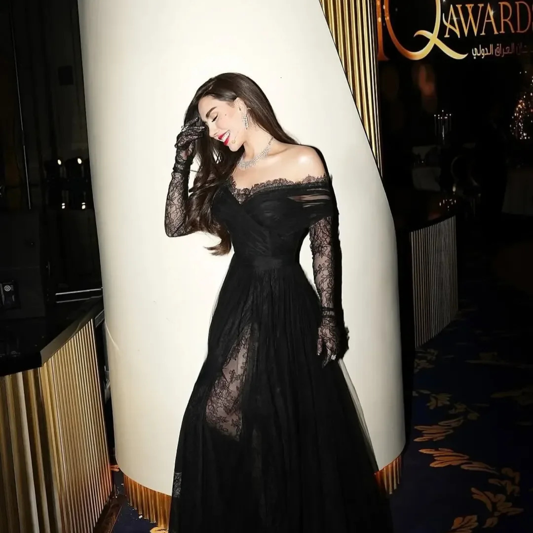 Giyu Elegant Black Lace Party Gown Long Sleeve Off Shoulder Side Slit Saudi Arabic Prom Dresses Customized Evening 250811