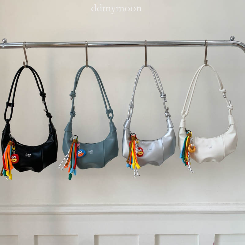Casual Commuting Dumpling for Women 2025 New Trendy Fashion Versatile Shoulder with Wrinkled Loose Feel Crossbody Bag ddmymoon