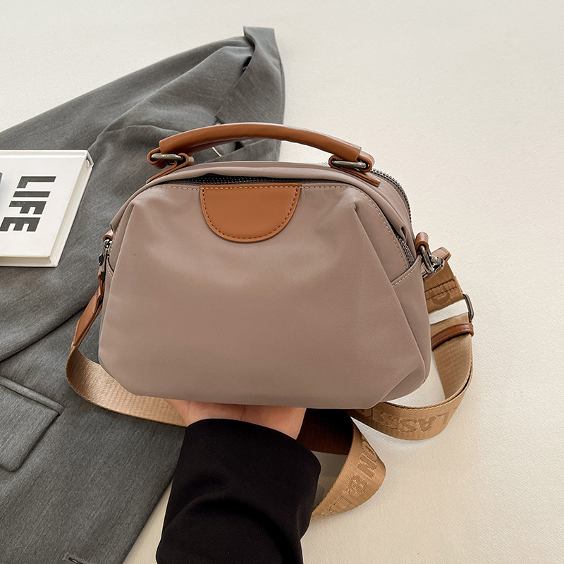 Lightweight Oxford Cloth Handbag for Women 2025 New Simple Casual Multi-layer Large Capacity Single Shoulder Crossbody Bag ddmymoon