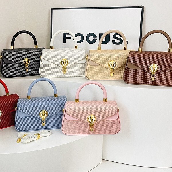 Free Shipping 2025 New Women's Designer Lychee Pattern Lock Simple Casual Slanted Shoulder Handbag Women's Small Square Bag Wallet Dinner Ba