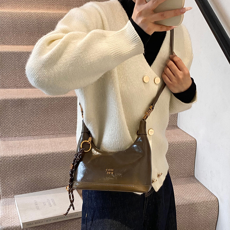 designer Bag Lady 2025 New Design High-end and Unique Texture Shoulder Sling Bag for Women, Popular Handbag with Dumpling Pattern free shipping