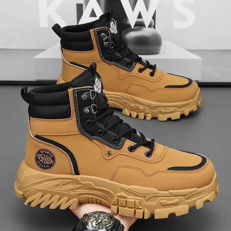New British Style Mens Boots High Tops Mens Casual Shoes Comfort Anti Slip Sport Hiking Boots Designer Luxury Motorcycle Boots W250811