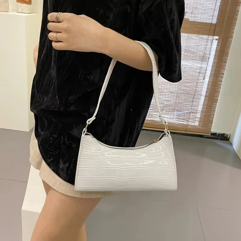 Fashion PU Leather Bags for Women Alligator Pattern Armpit Handbag Female Small Underarm Messenger Bag Purse 250811