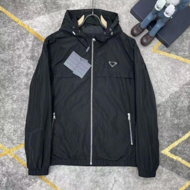 designers Mens jackets Men Waterproof Wind Breaker Coat Zipper Hoodie Jacket high quality Sport Outwear masculina trench coats