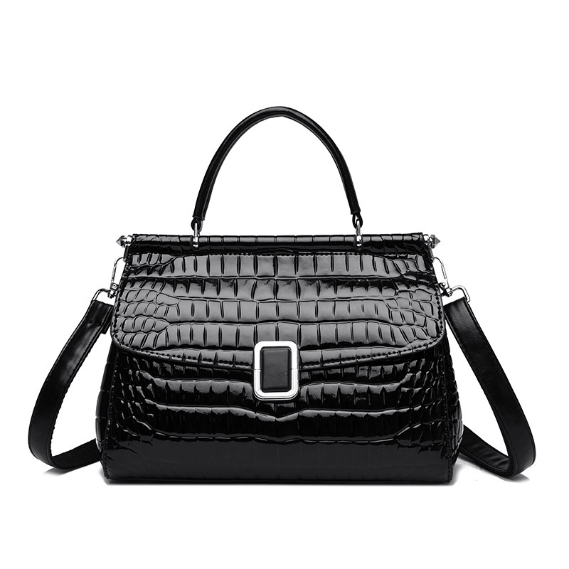 2025 autumn new handbag large capacity women's shoulder bag fashionable niche design simple commuting women's crossbody bag designer bag