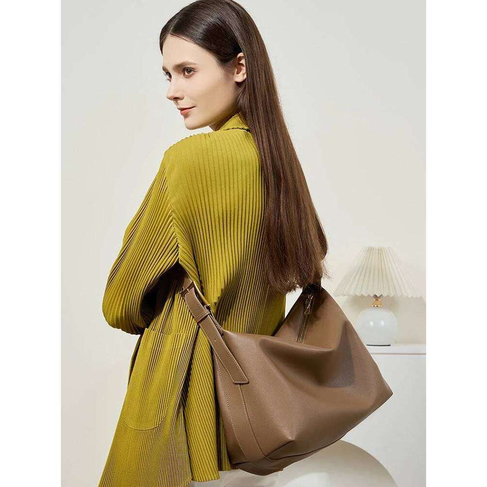 Zency Women Large Capacity Messenger Bag Crossbody Designer Underarm Tote Handbag New Trendy Big Commuter Bags