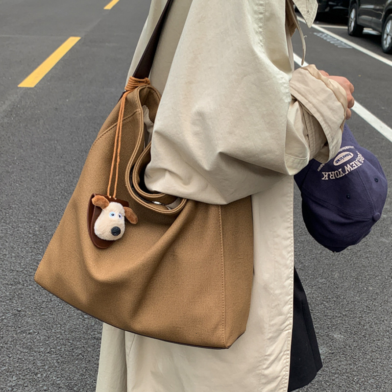 Commuter Tote High-end Women's New Fashion Large Capacity Underarm Shoulder Bag ddmymoon