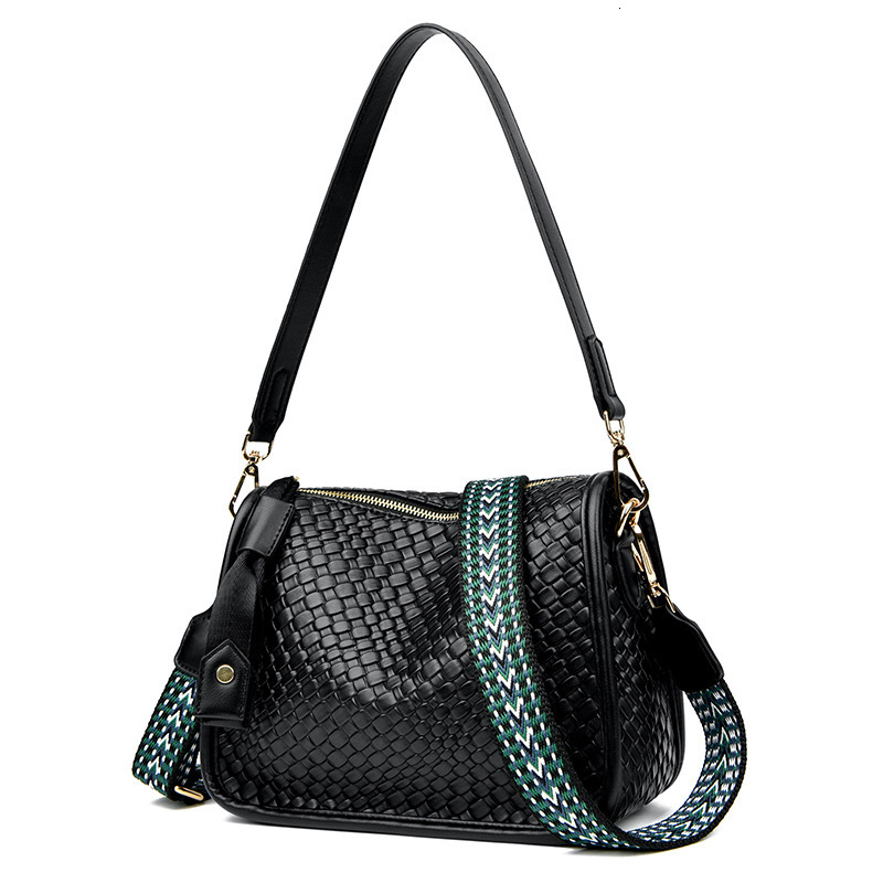 Trendy Woven Single Shoulder Underarm for Women New Simple Versatile Commuter Soft Leather Large Capacity Crossbody Pea Bag ddmymoon