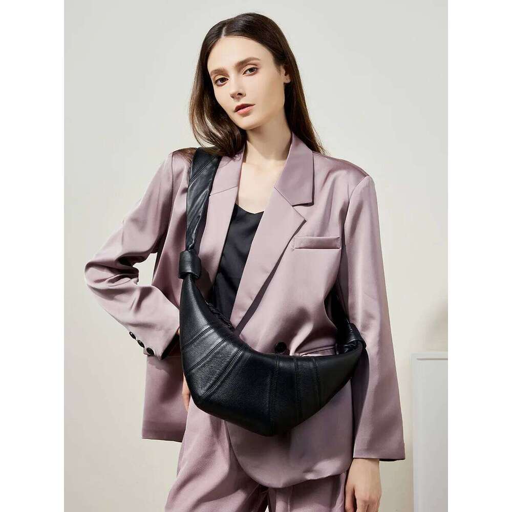 Top Layer Lambskin Slanted Croissant Leather One-shoulder Diagonal Dumpling Bag Women Party Bags Woman