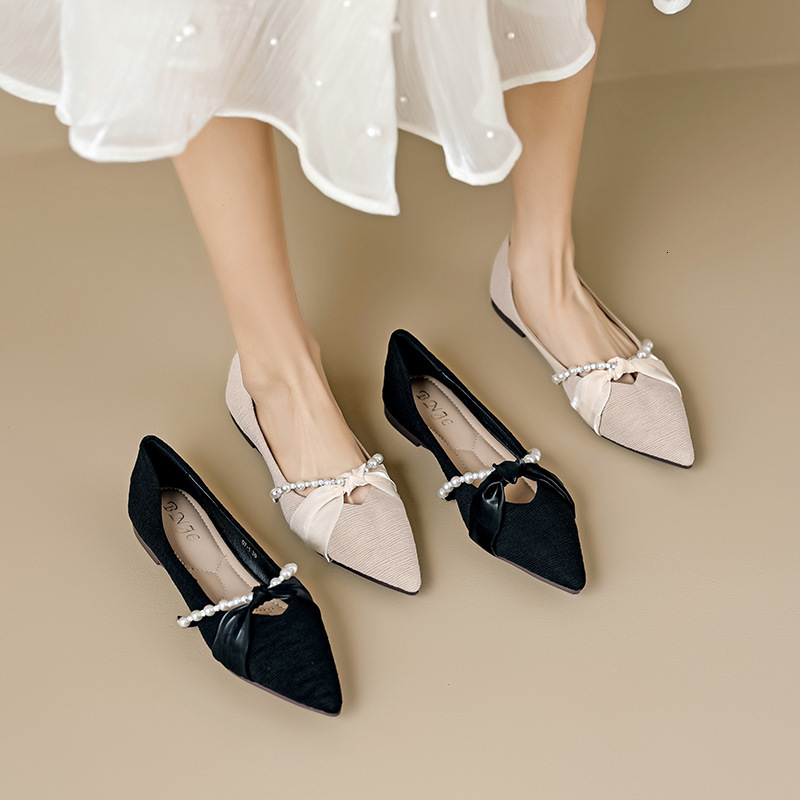 Women's pointed flat shoes 2025 designer's new pearl shallow mouth loafers
