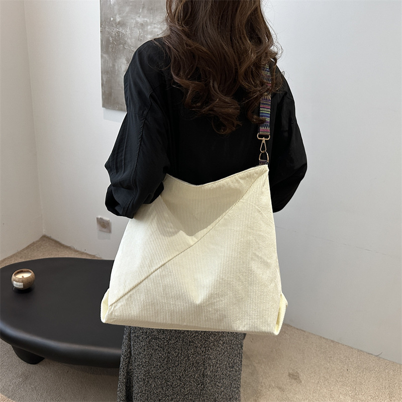 Corduroy 024 New Korean Fashion Large Capacity Single Shoulder Tote Versatile Commuter Crossbody Bag