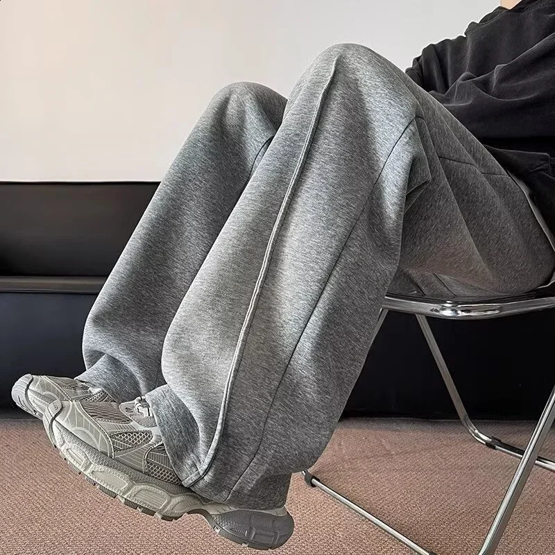 Autumn Mens High Street Pleated Straight Pants Korean Fashion Elastic Waist Pockets Trousers Y2K Vintage pantalones hombre 250811