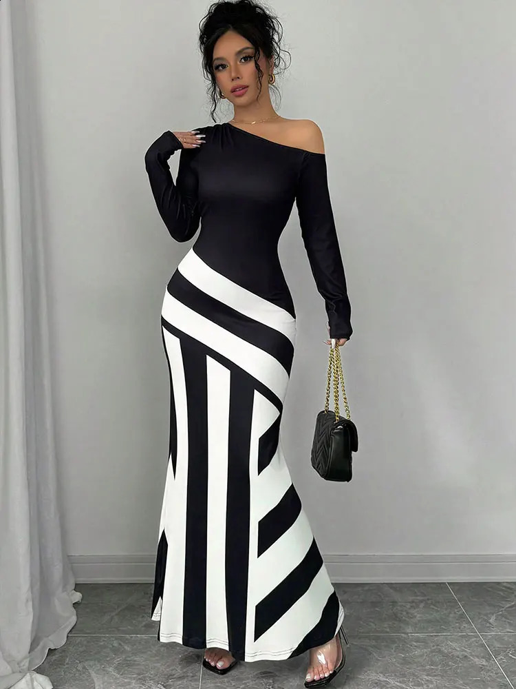 Sexy Womens Maxi Dresses Autumn Streetwear Fashion Black White Patchwork Casual Slim Dress Elegant Knitted Dresses Clothing 250805