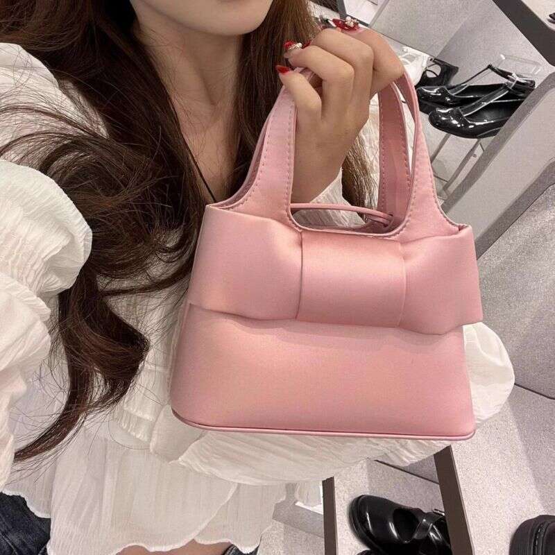 Bowknot Handbag For Women 2025 New Niche High-End Playful Girl Versatile Baguette Crossbody Bag