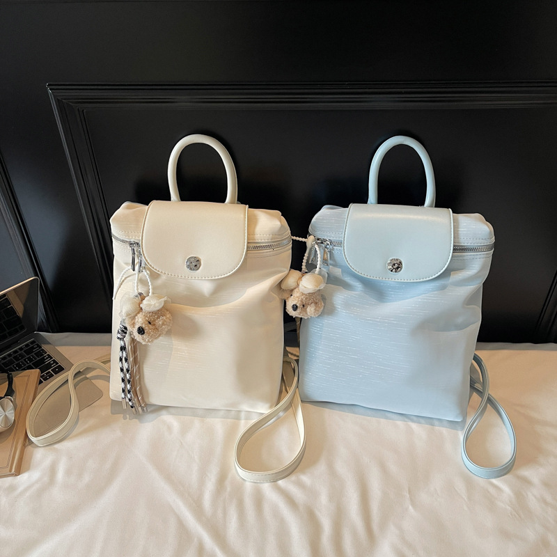 2025 Summer New Fashion Versatile Solid Color Backpack Street Trend Light Luxury Cute Women Large Capacity Commuter Bag ddmymoon