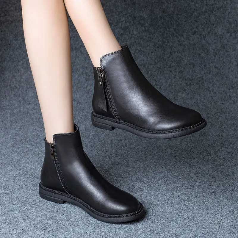 Womens Shoes Flat Boots Soft Leather Short Martn Boots Womens Spring Single Shoes Soft Bottom 2022 New Single Shoes Boots W250811