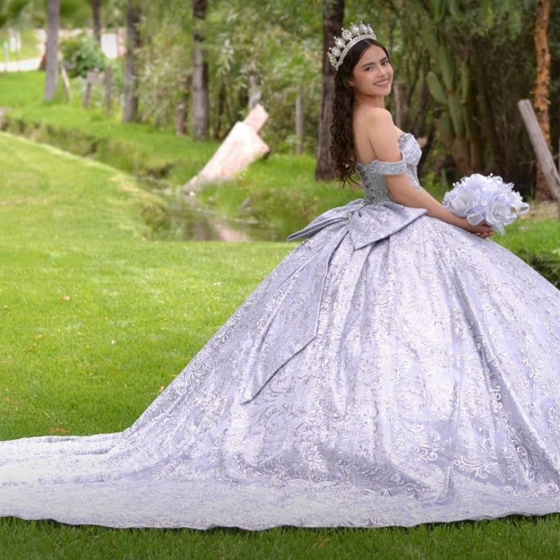 Gray Shiny Quinceanera Dresses Off The Shoulder Sequin Applique Lace Beads Bow Tull Party Birthday Ball Gown Vestidos De 15 Anos Sweet 16 Dress