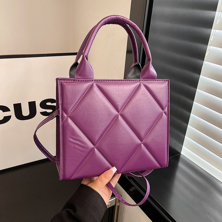 2025 Autumn New Women s Shoulder Bag Quilted Embroidered Women s Small Square Bag bag Autumn New Large Capacity Women s Crossbody Bag Autumn New Desig