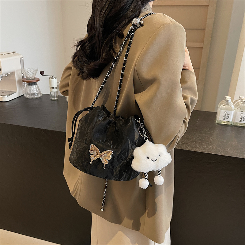 Super Popular Niche for Women 2025 New Trendy Summer Versatile Chain Crossbody Exquisite Drawstring Bucket Bag ddmymoon