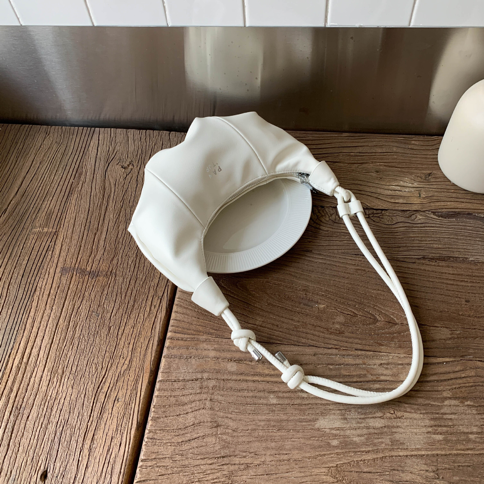 Casual Commuting Dumpling for Women 2025 New Trendy Fashion Versatile Shoulder with Wrinkled Loose Feel Crossbody Bag ddmymoon