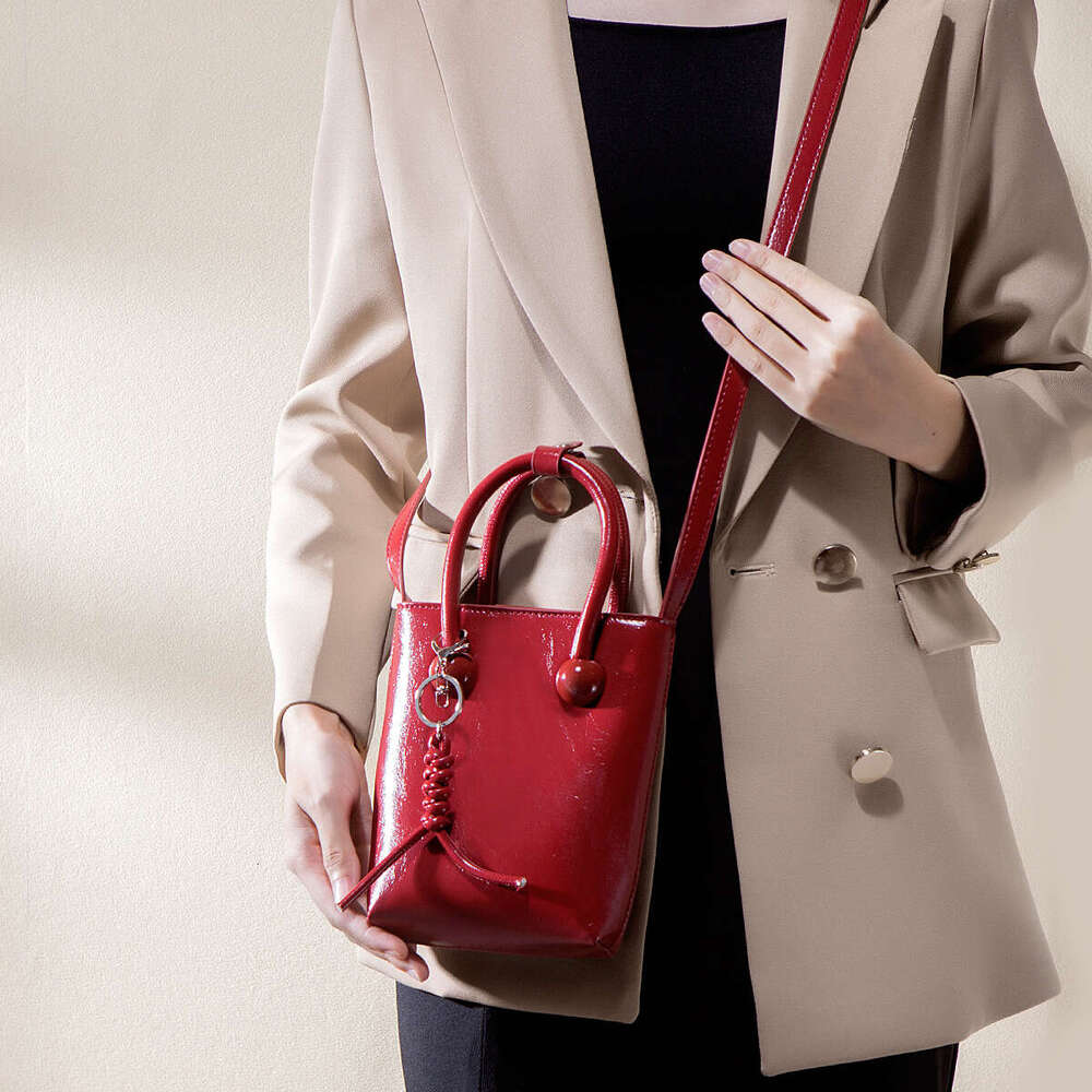 for Girlfriend Phone Qixi Festival Gift Women's Bag 2024 New Handbag Daily Commute