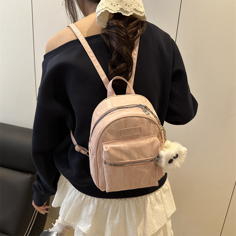 2025 Summer New Fashionable Travel Bag for Women, Minimalist and niche Style, New Casual Student Backpack, Designer Bag, Designer Backpack