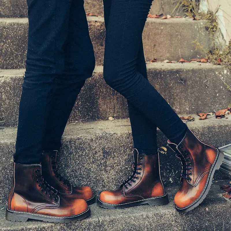 Winter Mens Leather High Top Large Size Casual Boots Couple Anti-Slip and Wear-Resistant Gradient Color Outdoor Tooling Shoes W250811