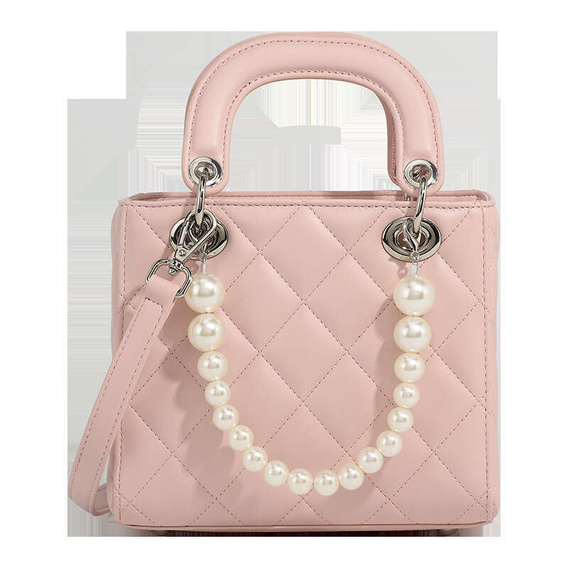 2024 Diamond Pattern Princess Diana Fashion Versatile Pearl Handbag New Trendy Women's Bag